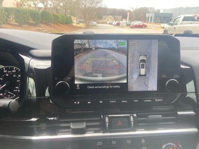 2025 Nissan Pathfinder SL FWD