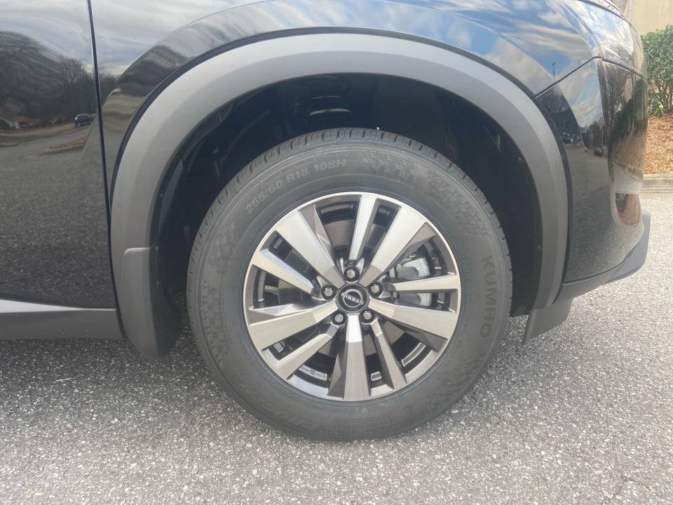 2025 Nissan Pathfinder SL FWD