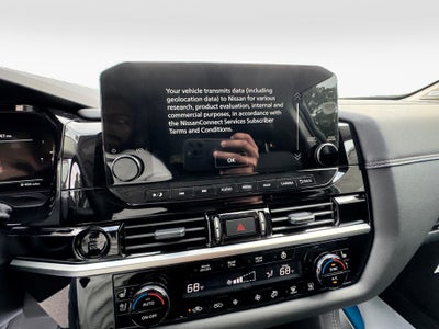 2025 Nissan Pathfinder Platinum FWD