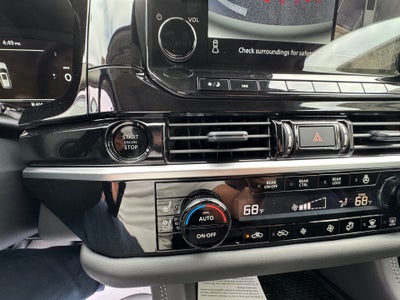 2025 Nissan Pathfinder Platinum FWD