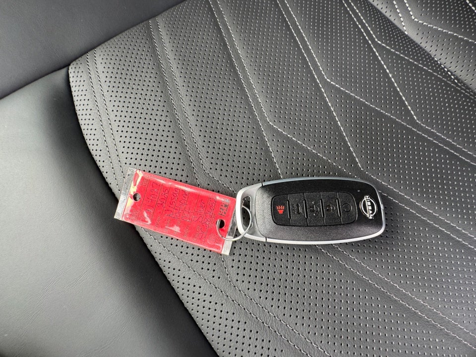 2025 Nissan Pathfinder Platinum FWD