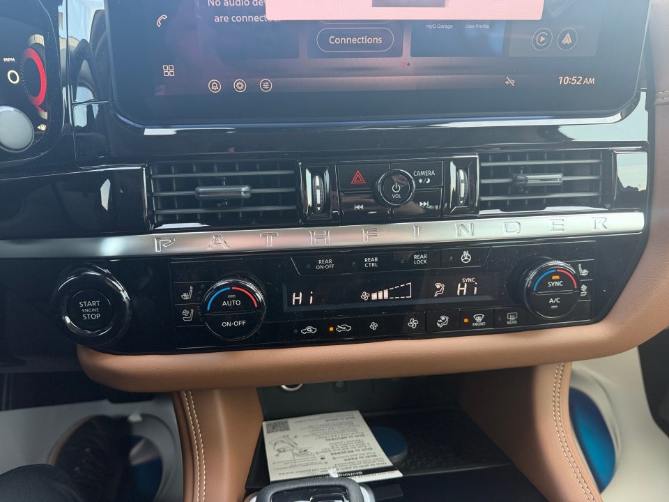 2026 Nissan Pathfinder Platinum