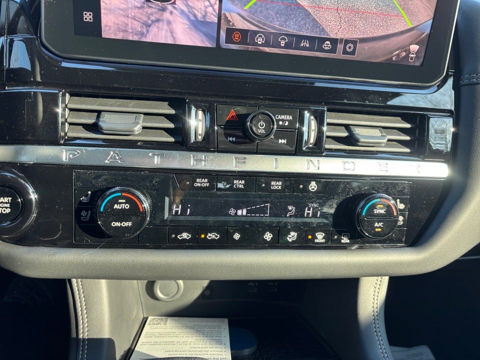 2026 Nissan Pathfinder Platinum