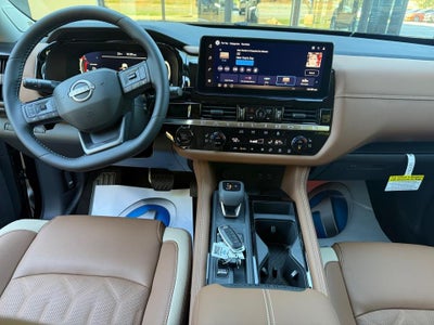 2026 Nissan Pathfinder Platinum
