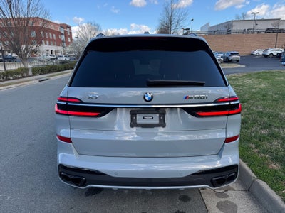 2023 BMW X7 M60i