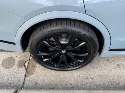 2023 BMW X7 M60i