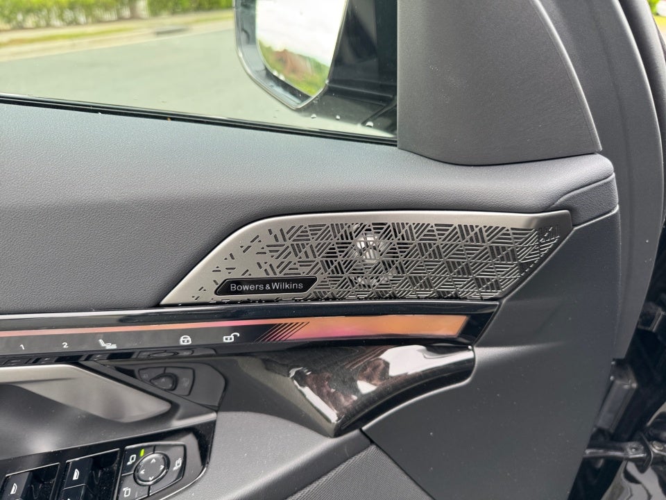 2026 BMW 550e xDrive