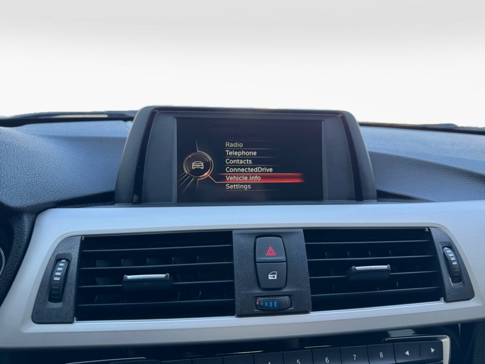 2017 BMW 320i xDrive