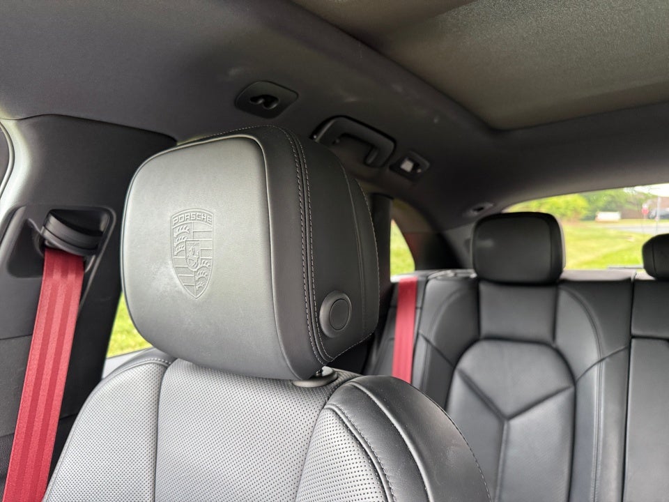 2024 Porsche Macan S