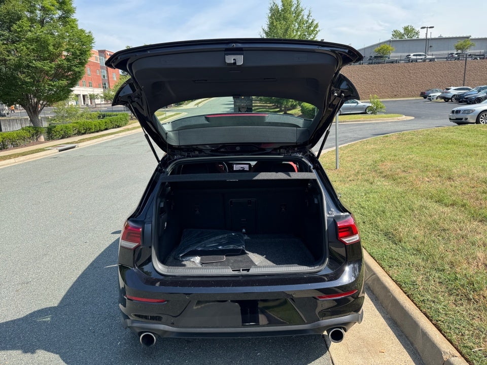 2024 Volkswagen Golf GTI 380 SE