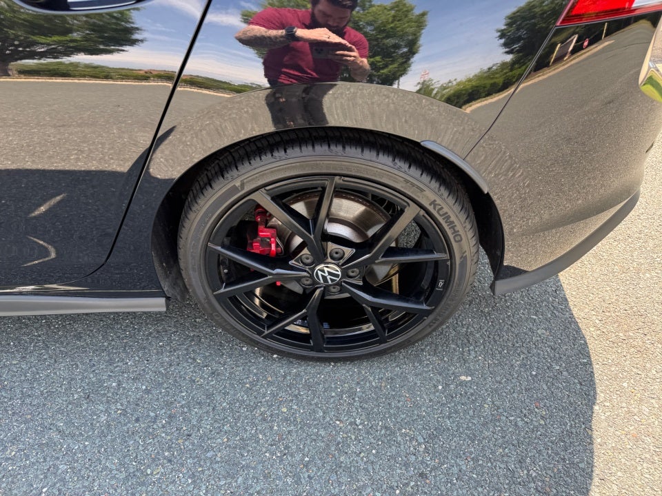 2024 Volkswagen Golf GTI 380 SE