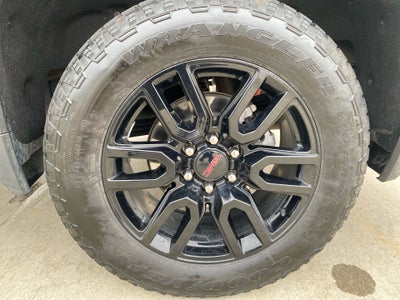 2025 GMC Sierra 1500 4WD Crew Cab Short Box Elevation with 3SB
