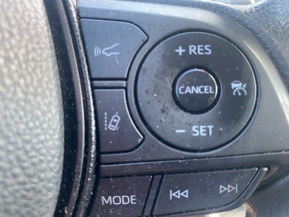 2019 Toyota RAV4 Hybrid Hybrid XLE
