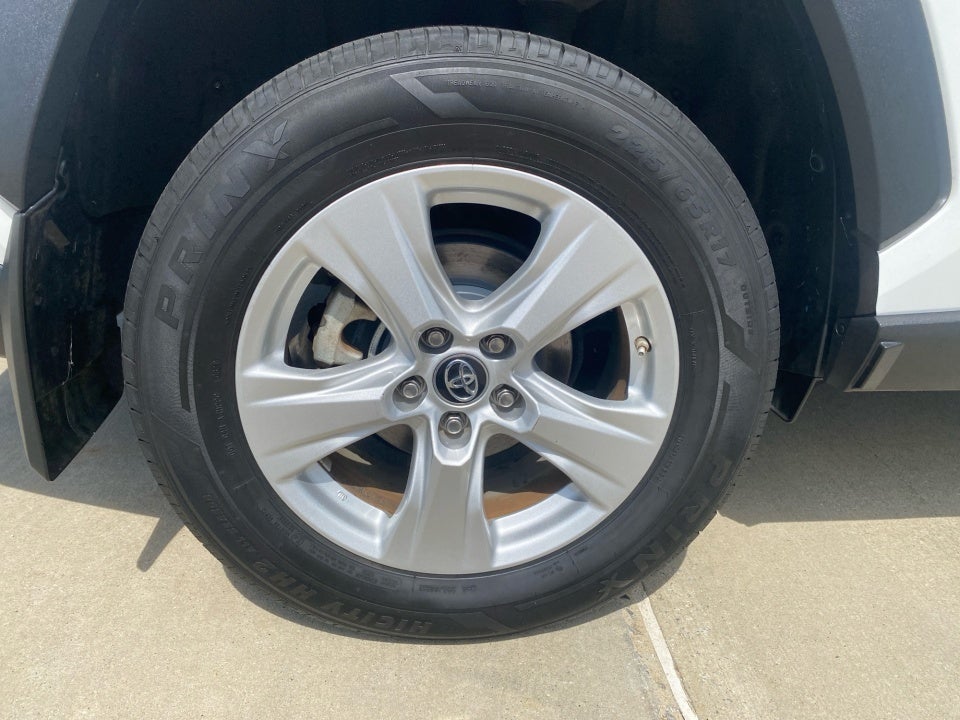 2019 Toyota RAV4 Hybrid Hybrid XLE