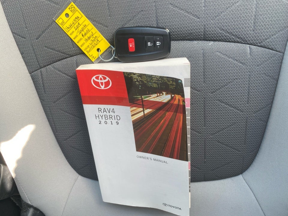 2019 Toyota RAV4 Hybrid Hybrid XLE