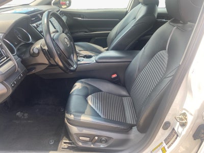 2019 Toyota Camry SE
