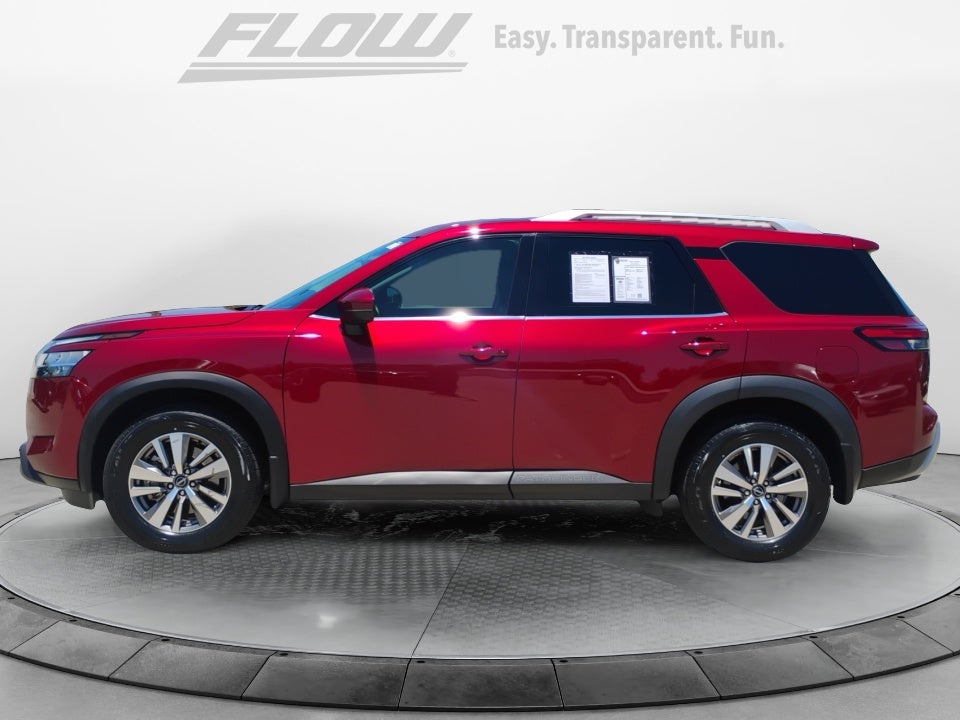 2022 Nissan Pathfinder SL 4WD