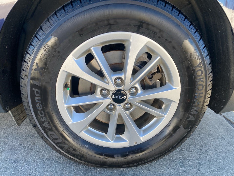 2023 Kia Carnival MPV LX Seat Package