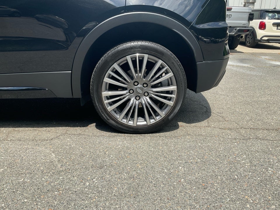 2024 Cadillac XT4 FWD Premium Luxury