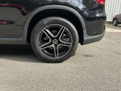 2020 Mercedes-Benz GLC 300 GLC 300