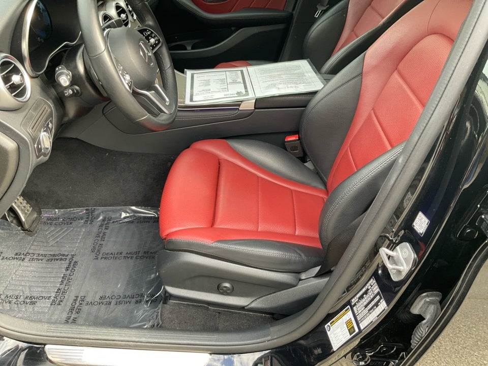 2020 Mercedes-Benz GLC 300 GLC 300