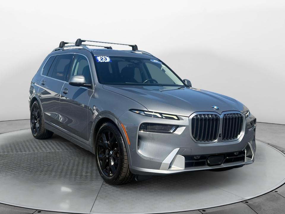2023 BMW X7 40i