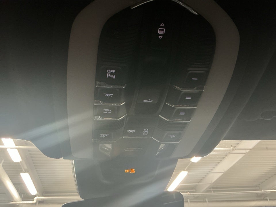 2020 Porsche Macan Turbo