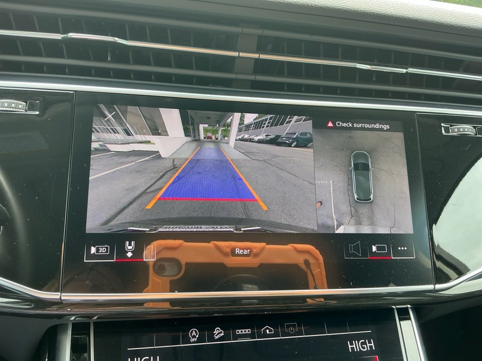 2023 Audi Q7 Premium Plus