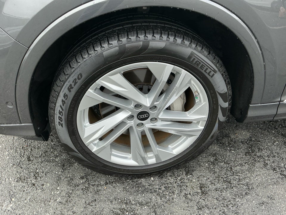 2023 Audi Q7 Premium Plus
