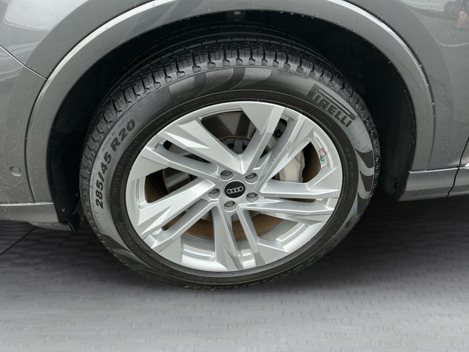 2023 Audi Q7 Premium Plus