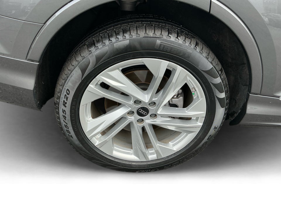 2023 Audi Q7 Premium Plus