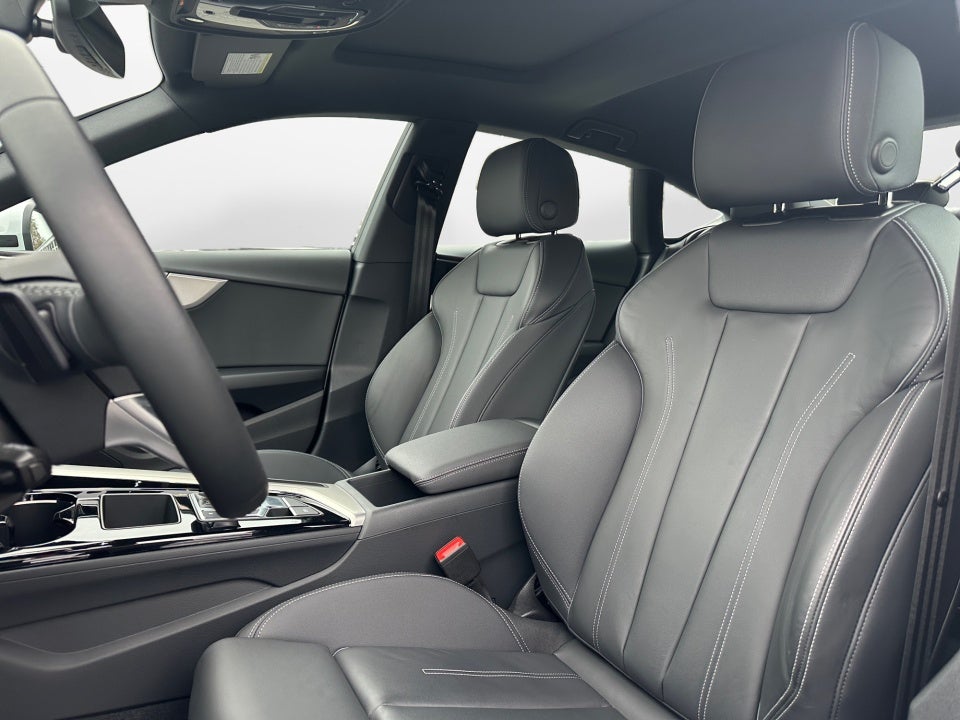 2025 Audi A5 Sportback Premium 45 TFSI S line quattro S tronic