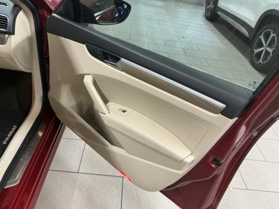 2017 Volkswagen Passat 1.8T SEL Premium