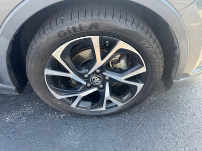 2018 Toyota C-HR XLE
