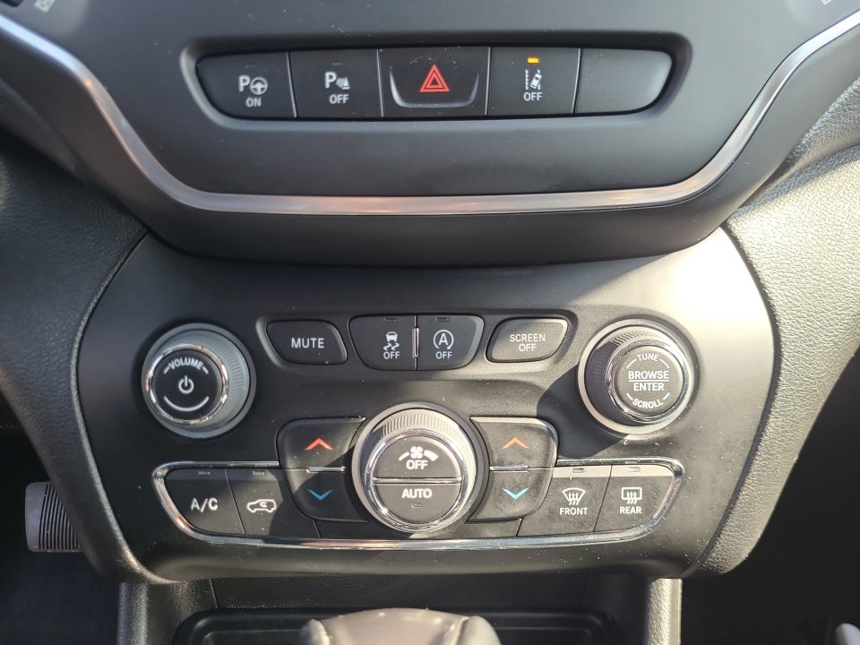 2023 Jeep Cherokee Altitude Lux 4x4