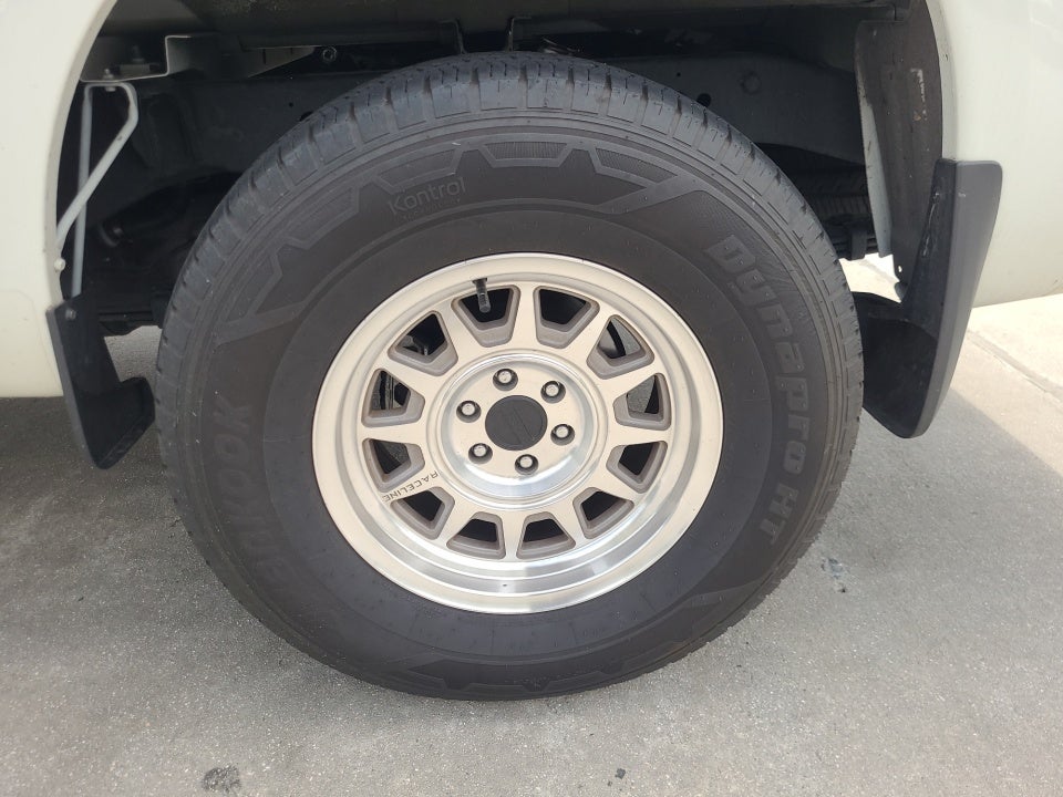 2024 Nissan Frontier S