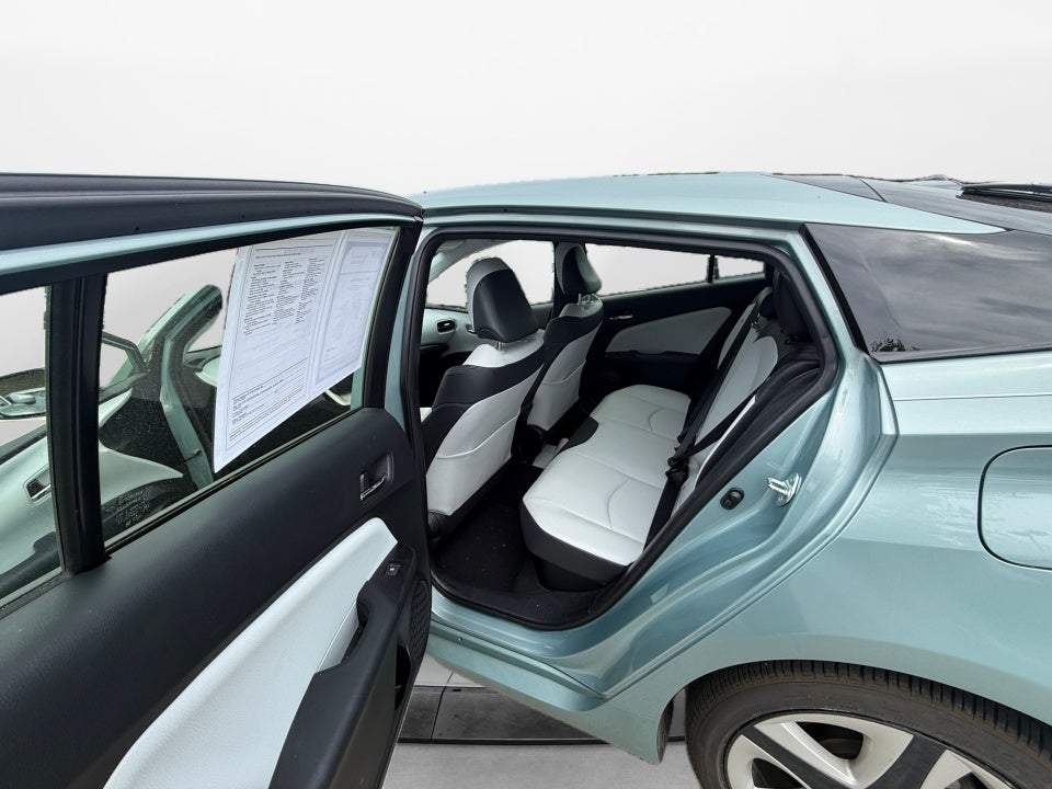 2017 Toyota Prius Three Touring