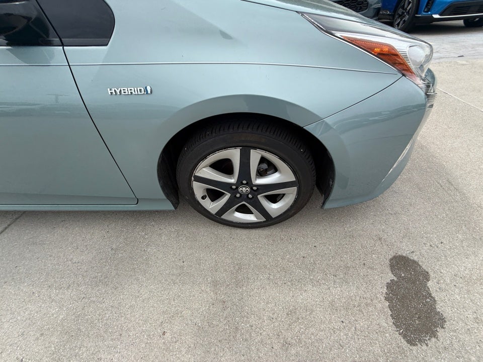 2017 Toyota Prius Three Touring