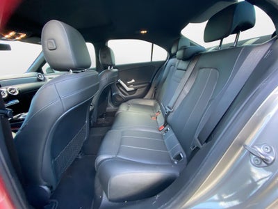 2020 Mercedes-Benz A 220 A 220