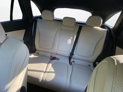 2024 Mercedes-Benz GLC 300 GLC 300