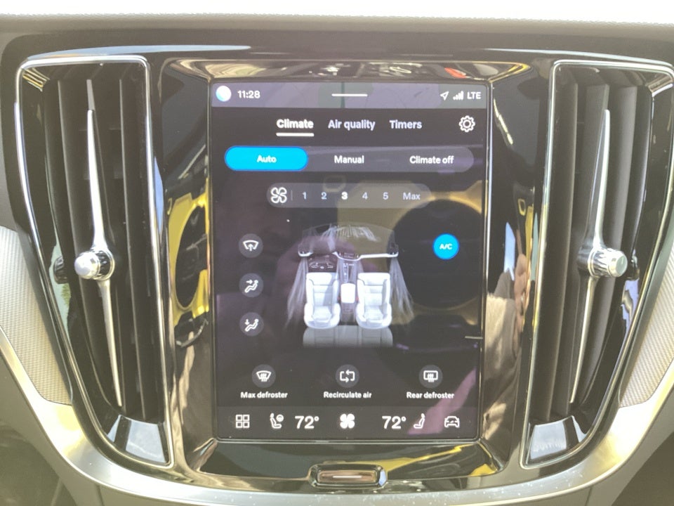 2024 Volvo S60 B5 Plus Black Edition