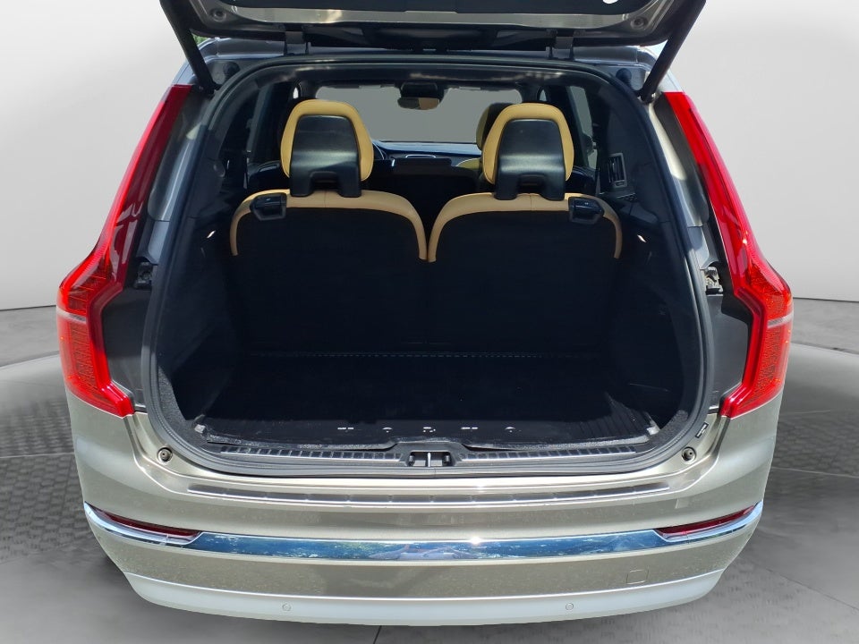 2022 Volvo XC90 T6 Inscription 7 Passenger