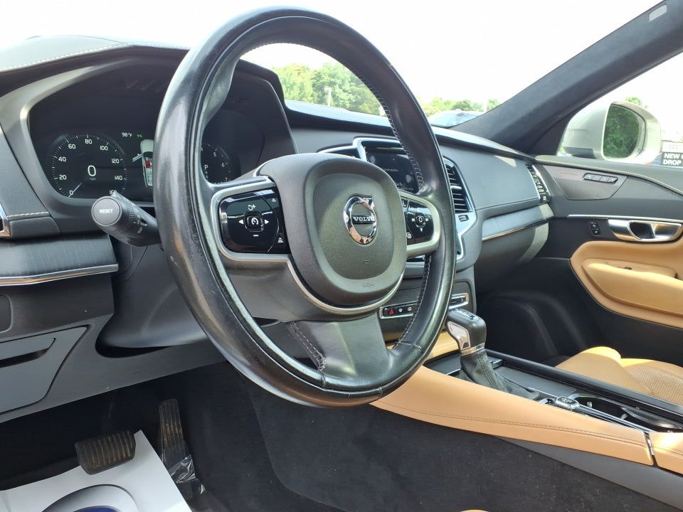 2022 Volvo XC90 T6 Inscription 7 Passenger