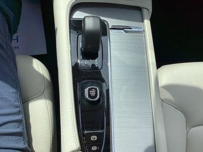 2023 Volvo XC90 B5 Core