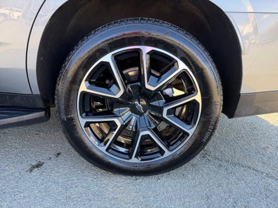2025 Chevrolet Tahoe 4WD RST