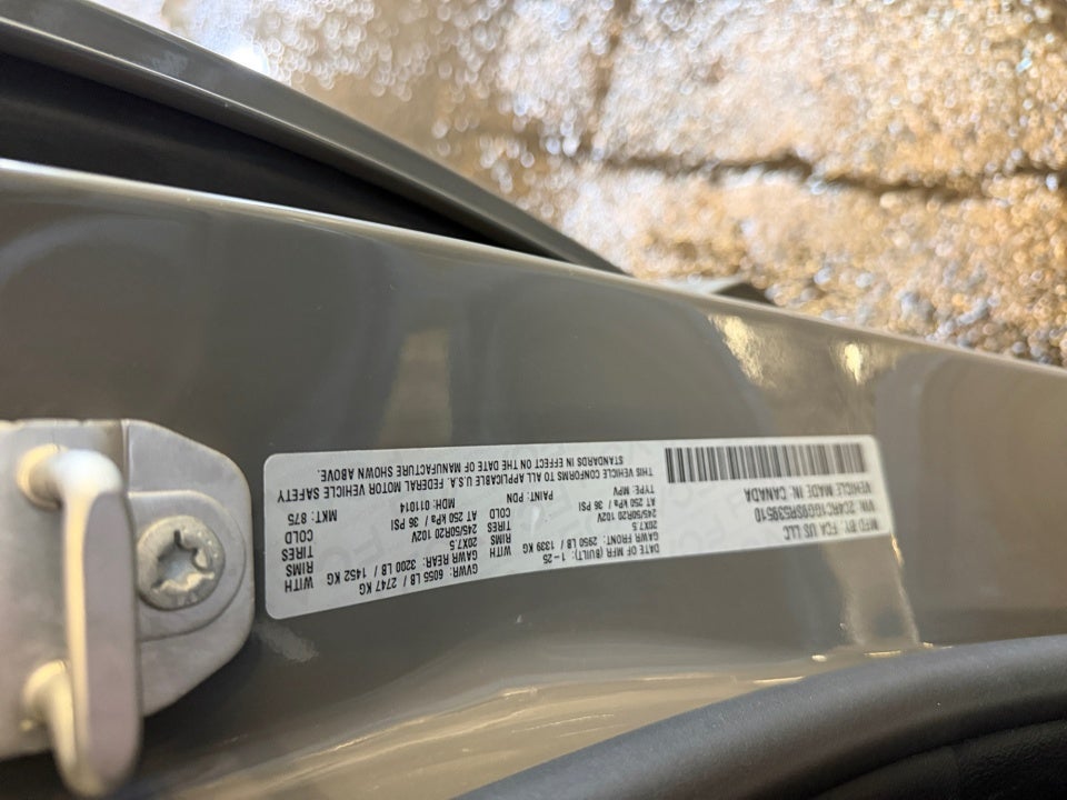 2025 Chrysler Pacifica Limited