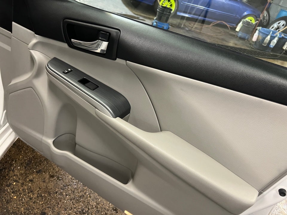 2012 Toyota Camry Hybrid XLE