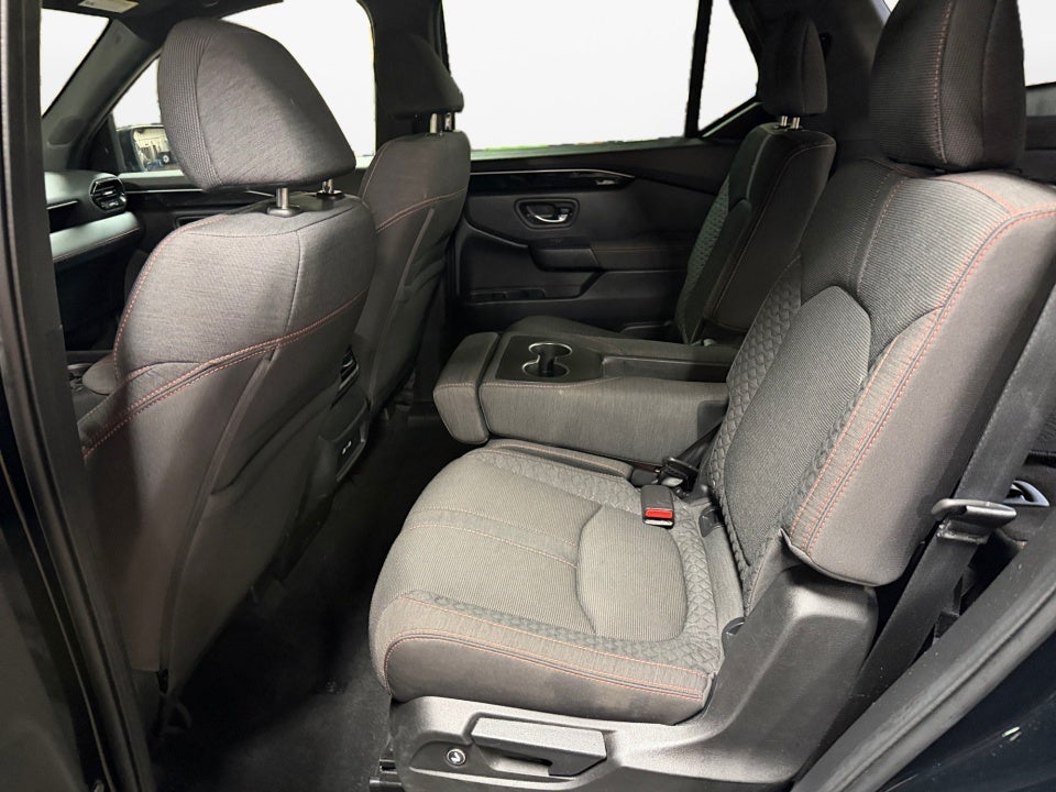 2023 Honda Pilot AWD Sport