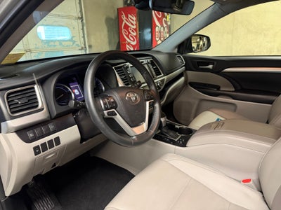 2018 Toyota Highlander Hybrid XLE