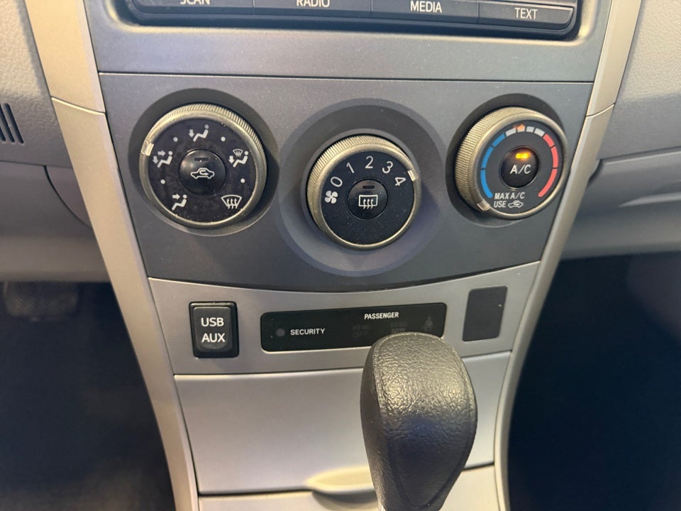 2012 Toyota Corolla LE